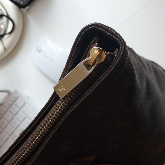 Louis Vuitton Monogram Cabas Mezzo / Louis Vuitton Tote Bag - Picture 8 of 16